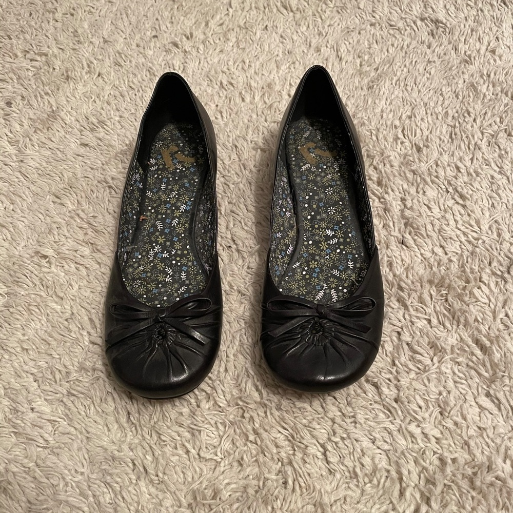 Flat With Small Wedge